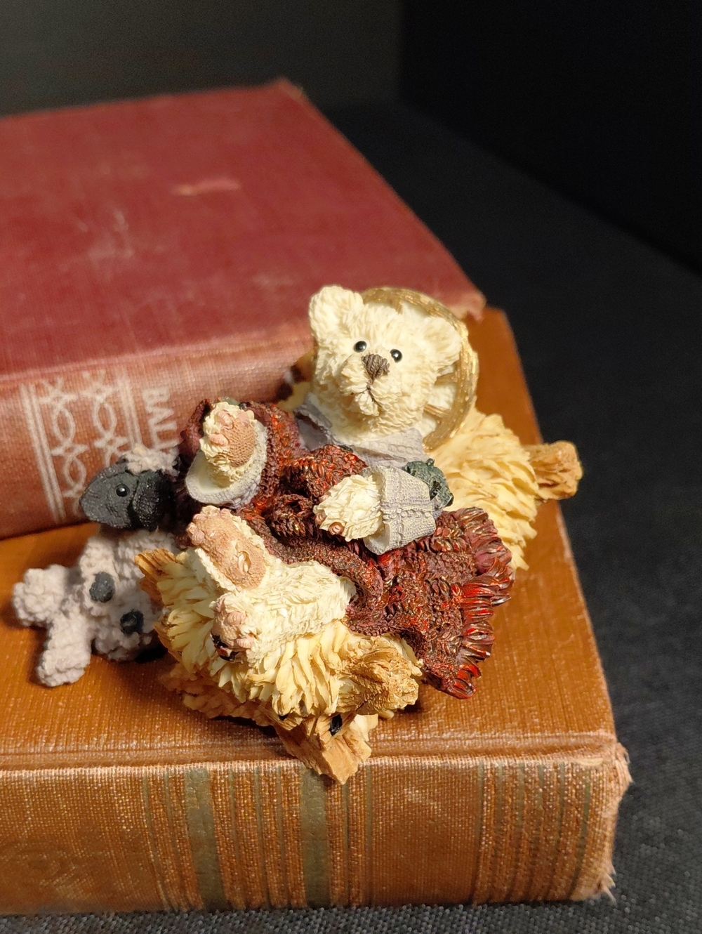 VINTAGE BOYDS BEARS NATIVITY FIGURINE
